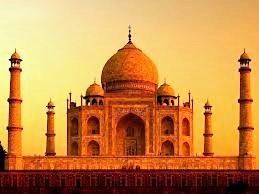 Source: boomsbeat.com Taj Mahal in Agra, India